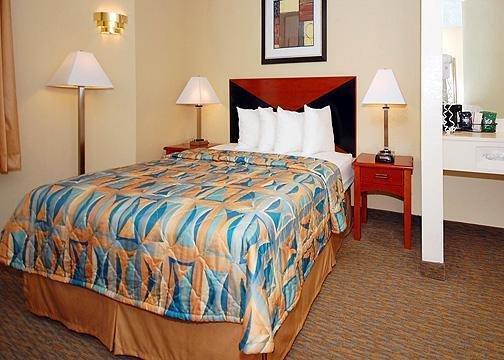 Gasthof Sleep Kansas International Airport