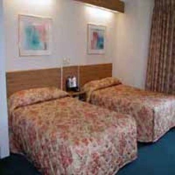 Sleep Kansas International Airport Gasthof 2*